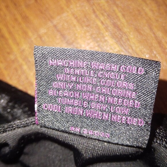 Material Girl Active Black Velour Cold Shoulder Shirt Size Medium - Picture 6 of 6